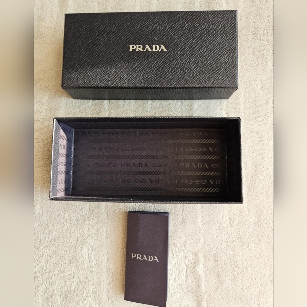 Prada Box - Picture 4 of 7